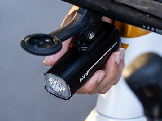 Luz Delantera Ravemen K450