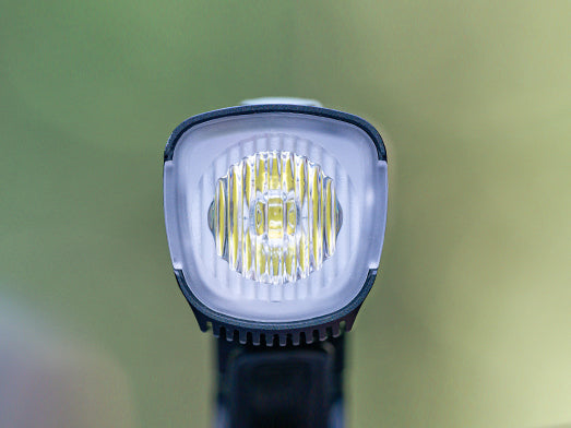 Luz Delantera Ravemen K1400