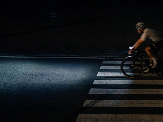 Luz Delantera Ravemen K700