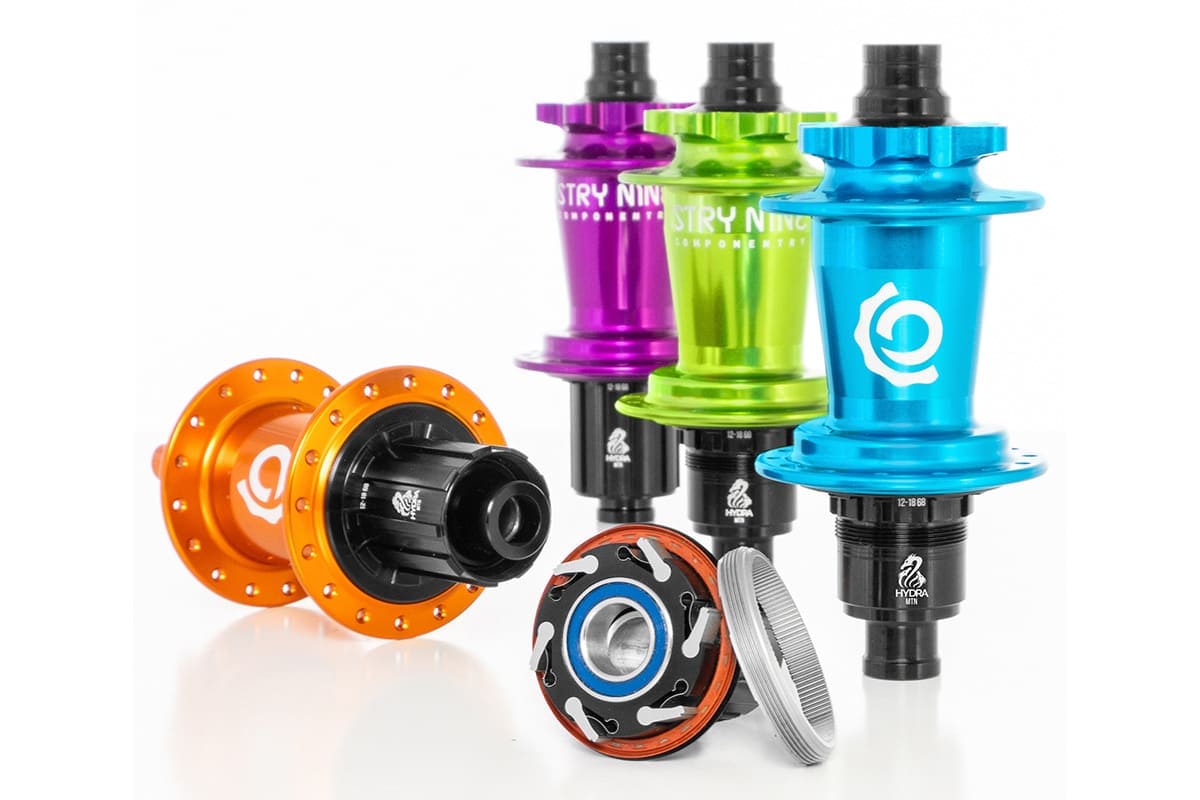 Maza Delantera Industry Nine Hydra 32H 20X110 (Colores)