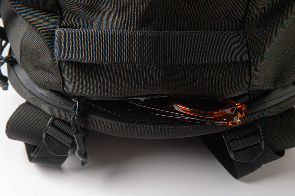 Mochila Traveler Carbon Black