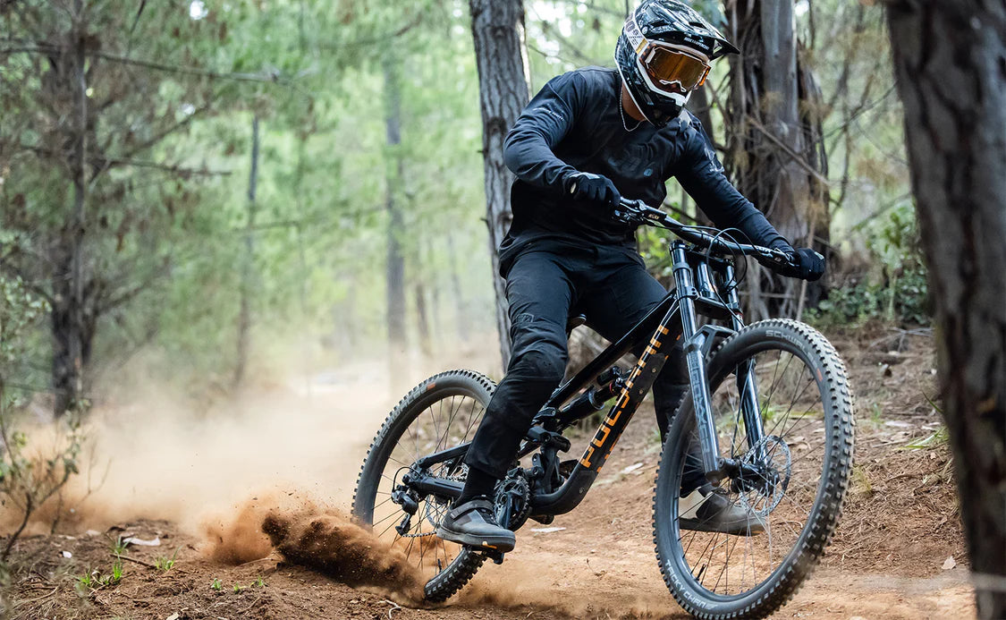 Bicicleta Polygon Collosus DH7 Black