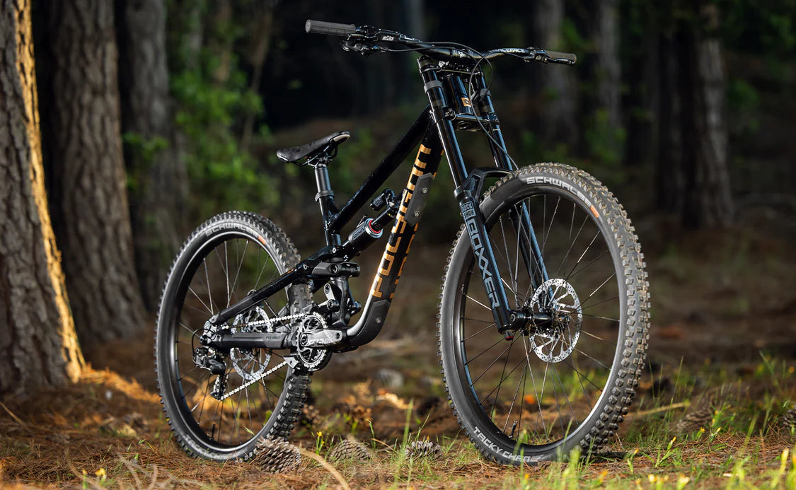 Bicicleta Polygon Collosus DH7 Black