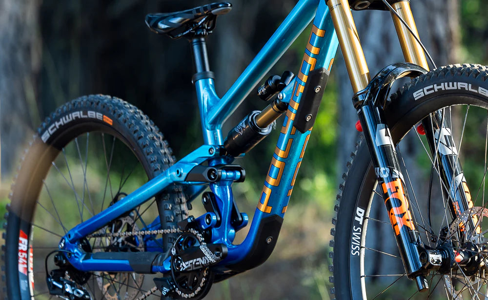 Bicicleta Polygon Collosus DH9 Blue
