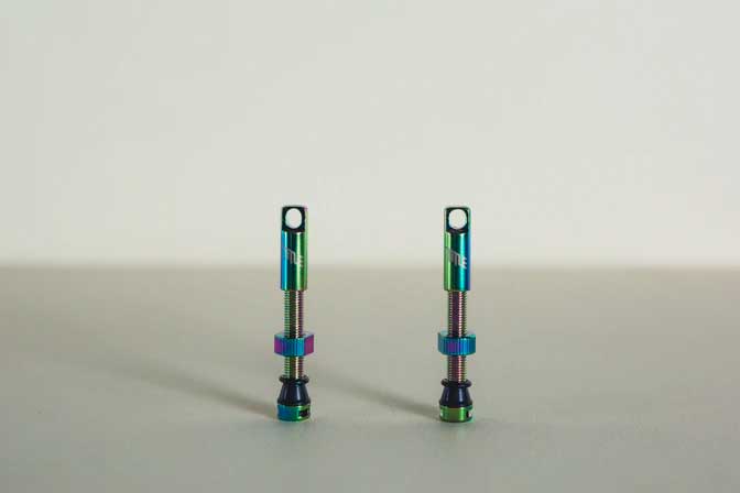 Válvulas Title Oil Slick