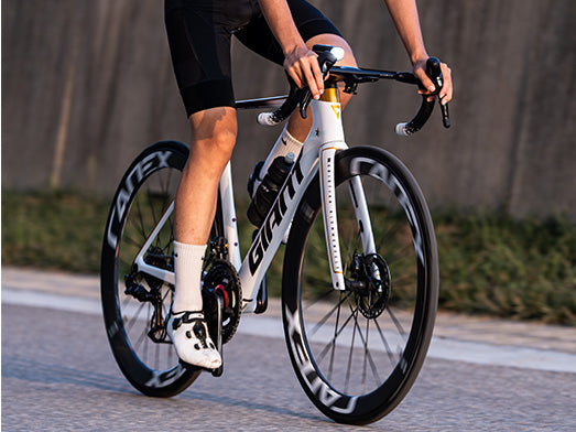 Luz Delantera Ravemen K450