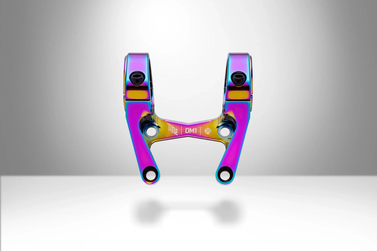 Tee Dh Dm1 35 Mm Oil Slick Title