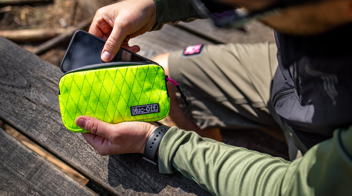 Estuche Impermeable Fluor Muc-Off (20454)