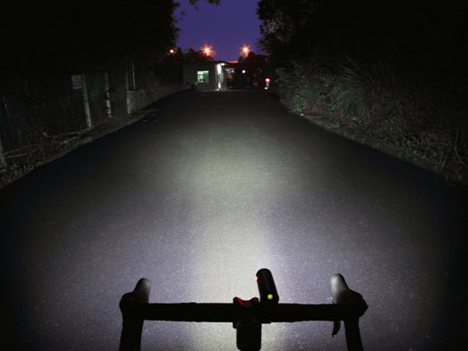Luz Delantera Ravemen Cr1000